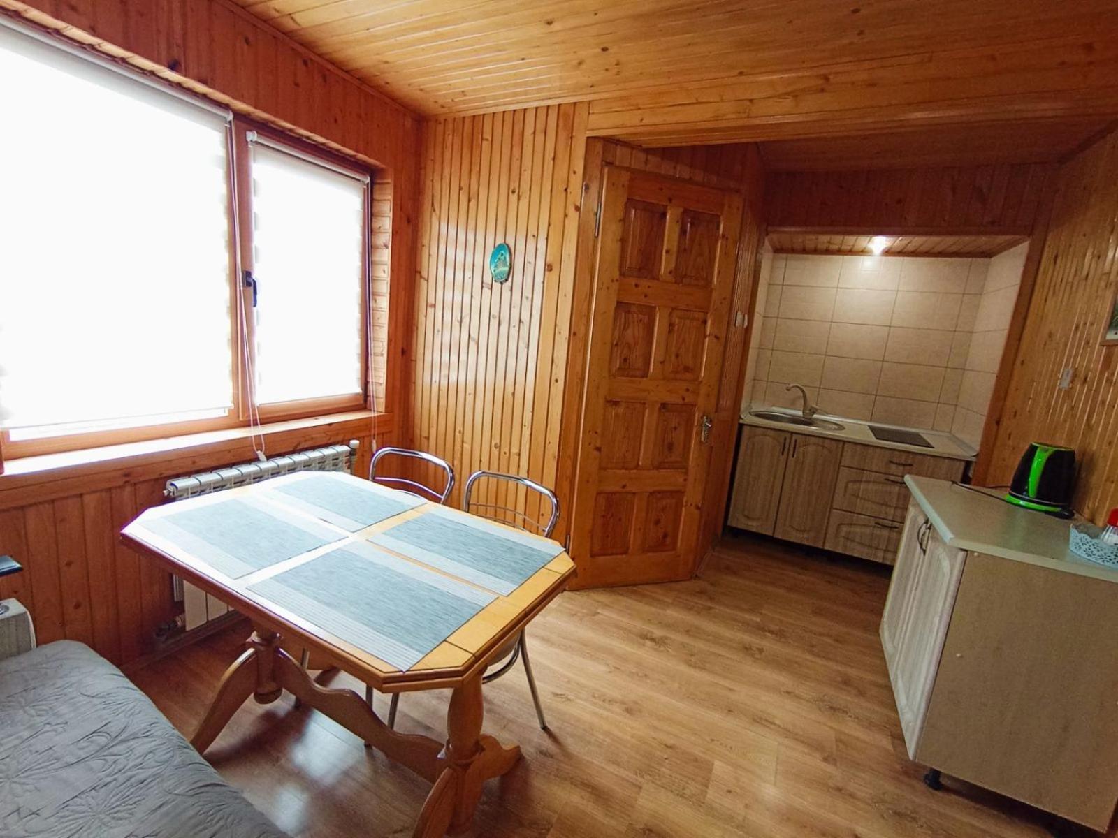Cottage house ยาเรมชา ภายนอก รูปภาพ